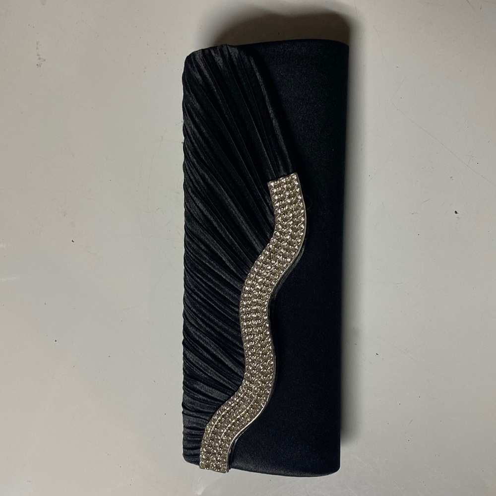 Brand new evening clutch